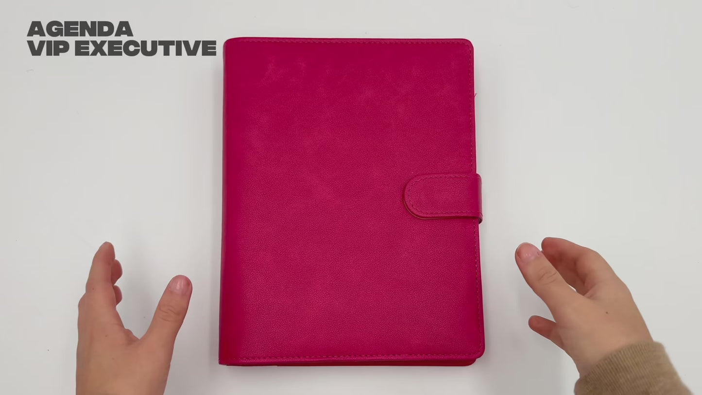 Cargar y reproducir el video en el visor de la galería, Agenda 2026 Vip Executive (fucsia)