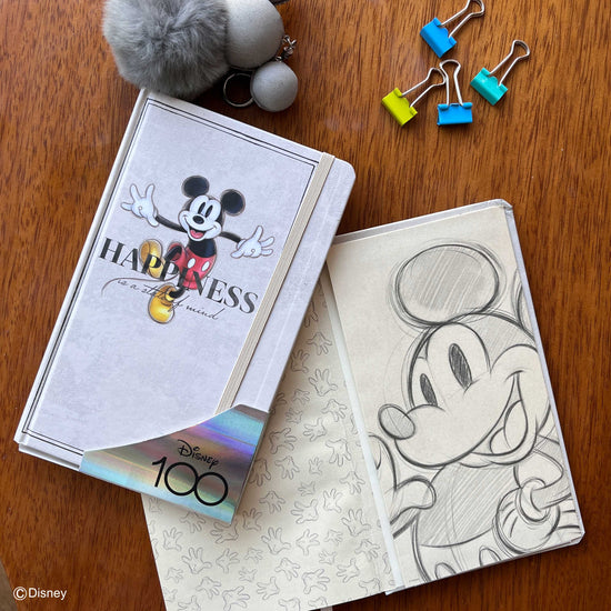 Cargar imagen en el visor de la galería, Libreta Mickey- Disney 100
