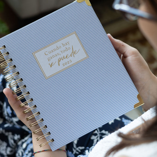 Agenda diaria 2025 True - Celeste